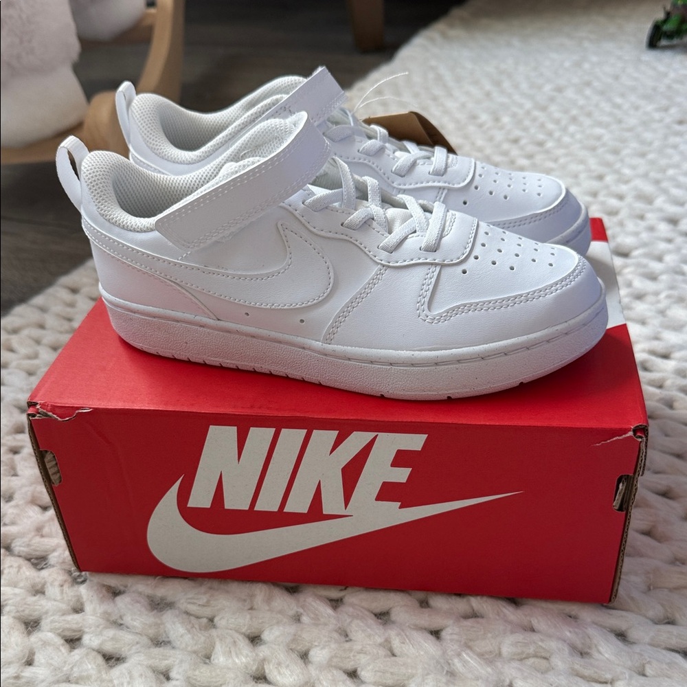Nike Kids White Low-Top Velcro & Lace Sneakers